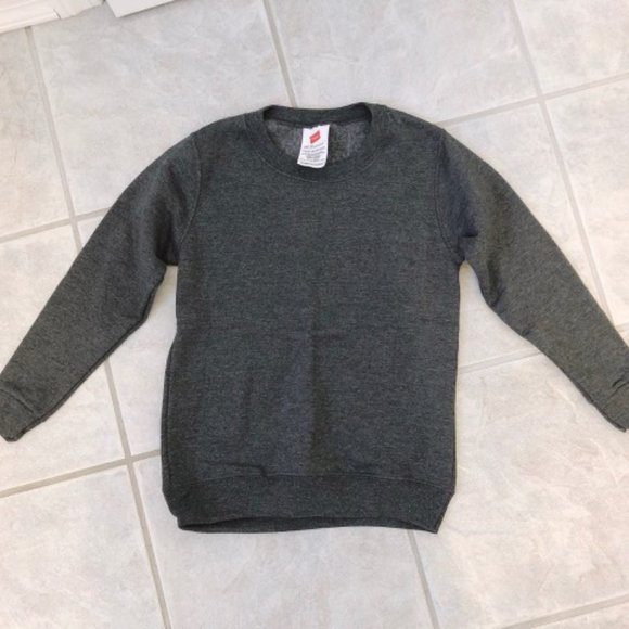 NWT  Boys Crewneck Sweater for Youth XS - Picture 1 of 3